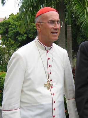 Cardinale Tarcisio Bertone.